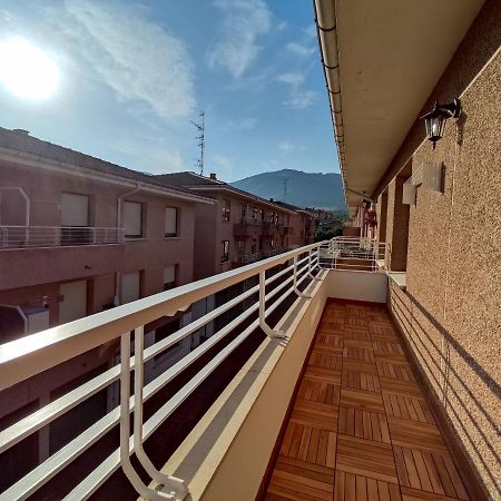 Acogedor Apartamento Junto A La Plaza Villasana de Mena Exterior photo