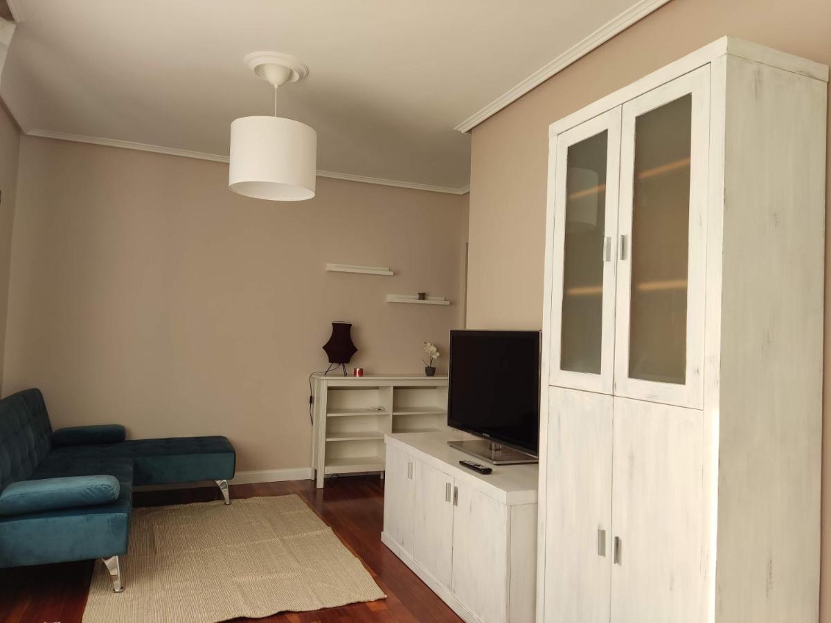 Acogedor Apartamento Junto A La Plaza Villasana de Mena Exterior photo